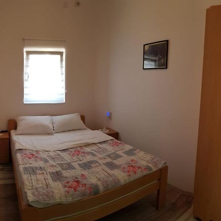 Tabacco Rooms Obrenovac  Экстерьер фото