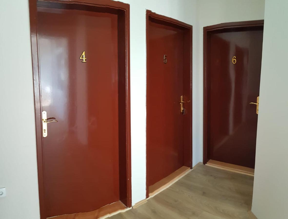 Tabacco Rooms Obrenovac  Экстерьер фото