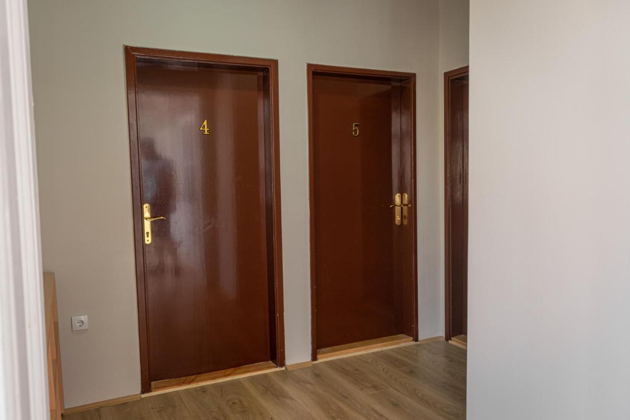 Tabacco Rooms Obrenovac  Экстерьер фото